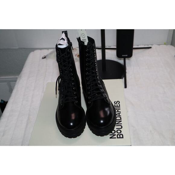 No Boundaries Women's Knit Combat Boot - Picture 2 of 5